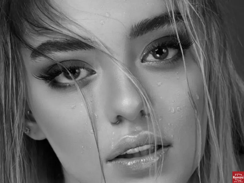 How To Take Dark & Moody Photos 8 Girl face in dark photography