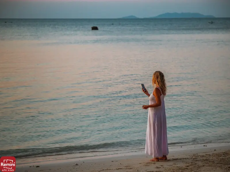 Tips for Stunning Sunset Photos 4 Girl on beach