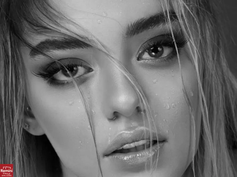 Easy Dramatic Natural Light Portraits 1 girl face in natural light